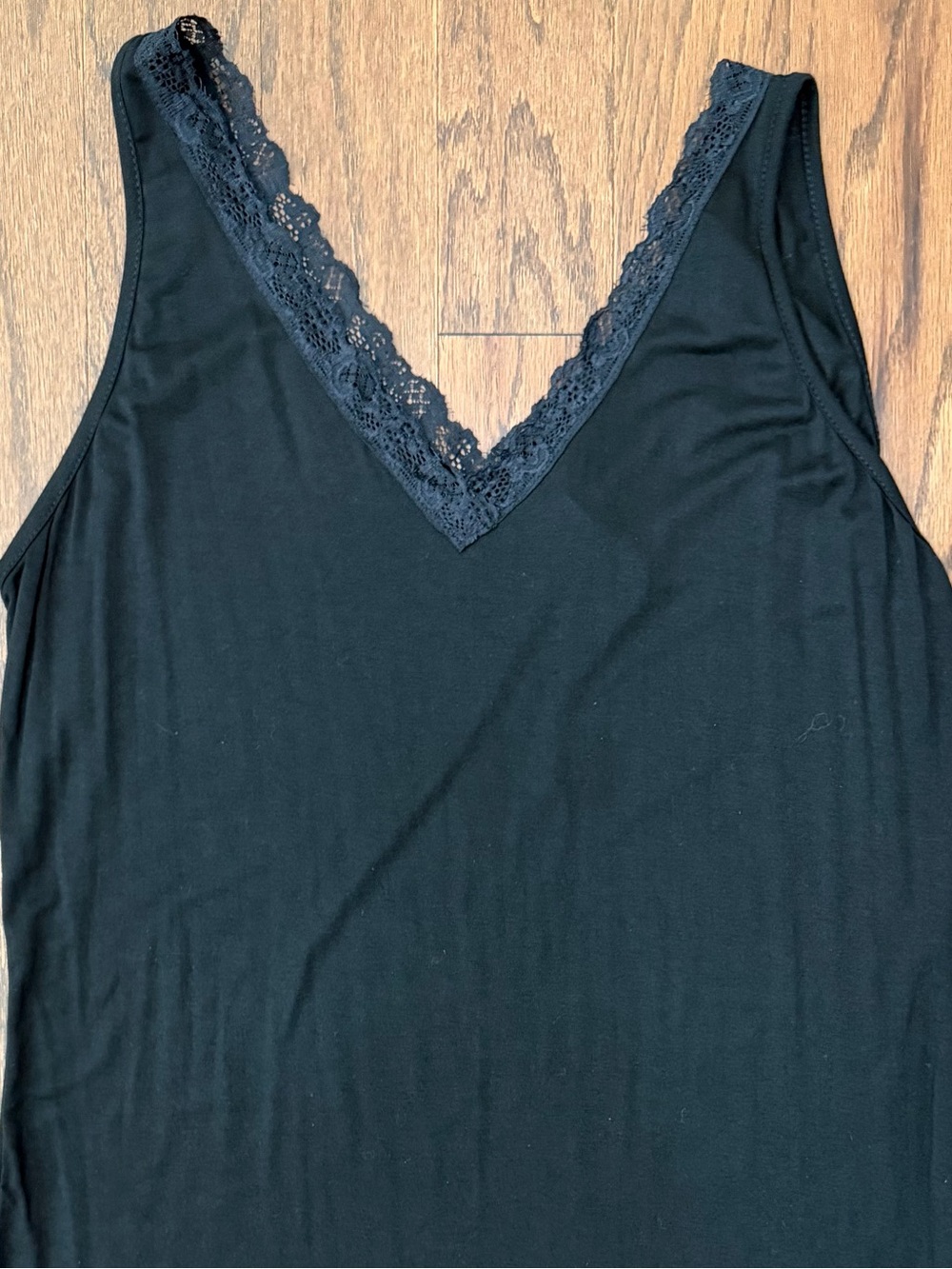 Monoreno Black Lace-Trim V-Neck Camisole Tank Extender NWT - Picture 2 of 6